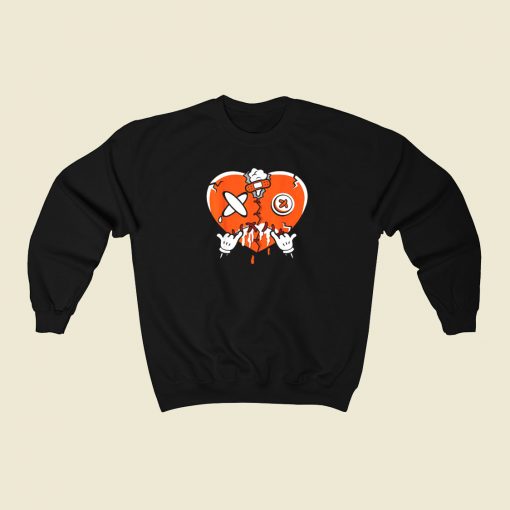 Heart Dripping Sneaker Match 80s Sweatshirt Style